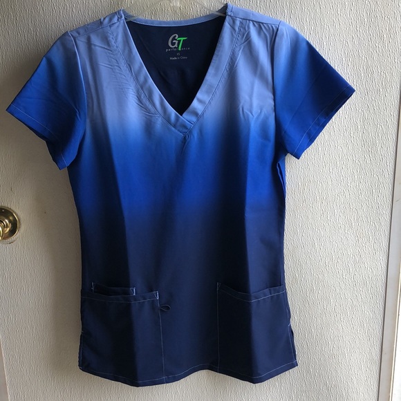 Scrub tops and bottoms - Picture 3 of 15